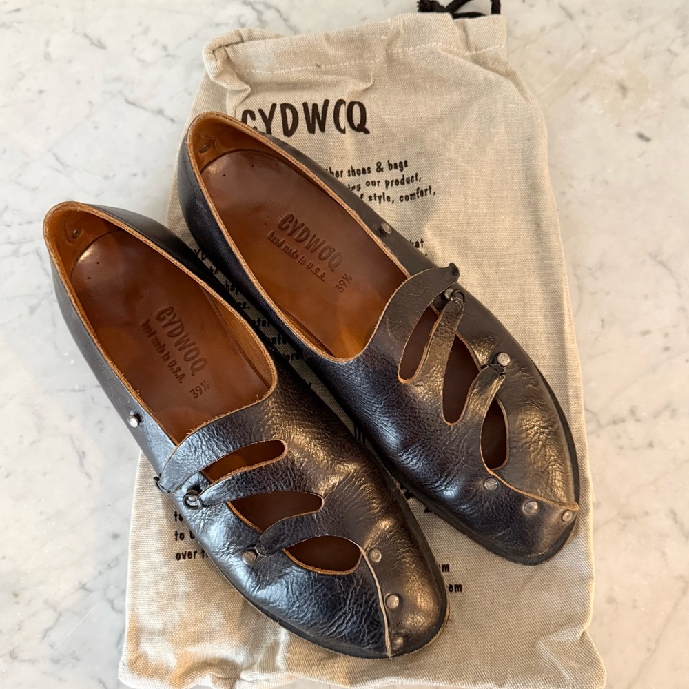 CYDWOQ Bout Asymmetrical Black Leather Mary Jane Flats 39.5